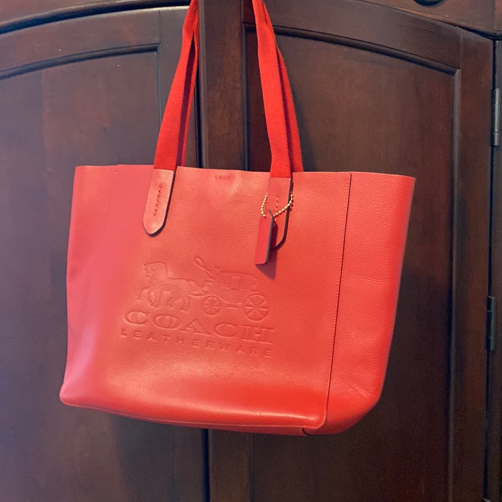 This is a beautiful  Coach Tote Bag.